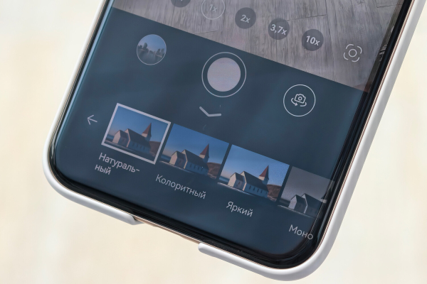HUAWEI Pura 80 Ultra: тяжелый и странный смартфон с отличными камерами 
