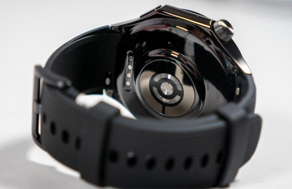 Обзор OnePlus Watch 3: дорогих смарт-часов на Wear OS не для спортсменов Обзор OnePlus Watch 3: дорогих смарт-часов на Wear OS не для спортсменов